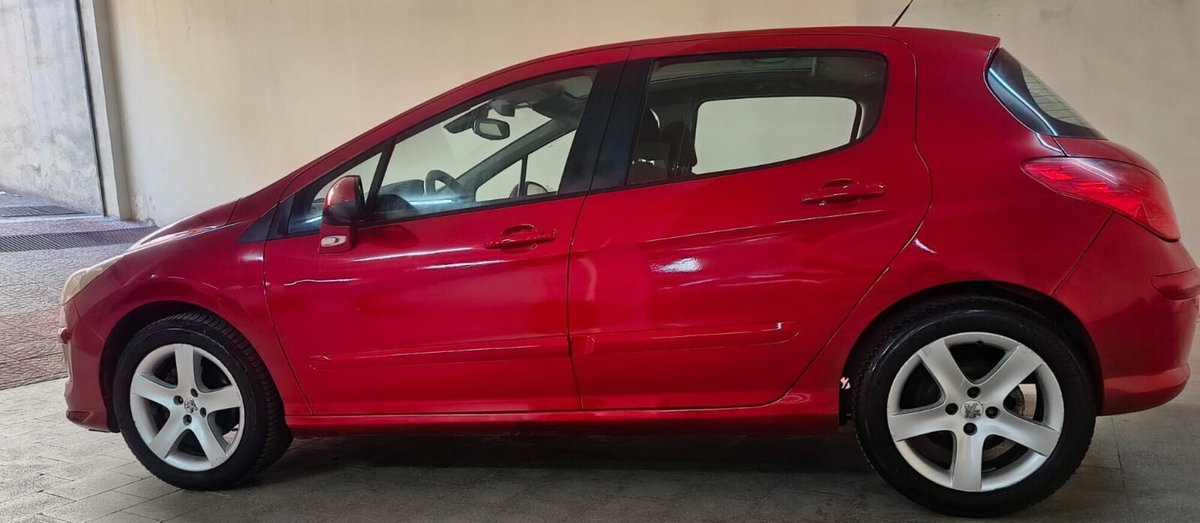 Peugeot 308 1.6 HDi 110CV 5p. Premium 