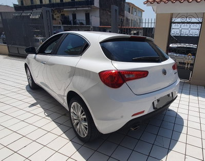 Alfa Romeo Giulietta 1.6 JTDm Business 120cv (11)