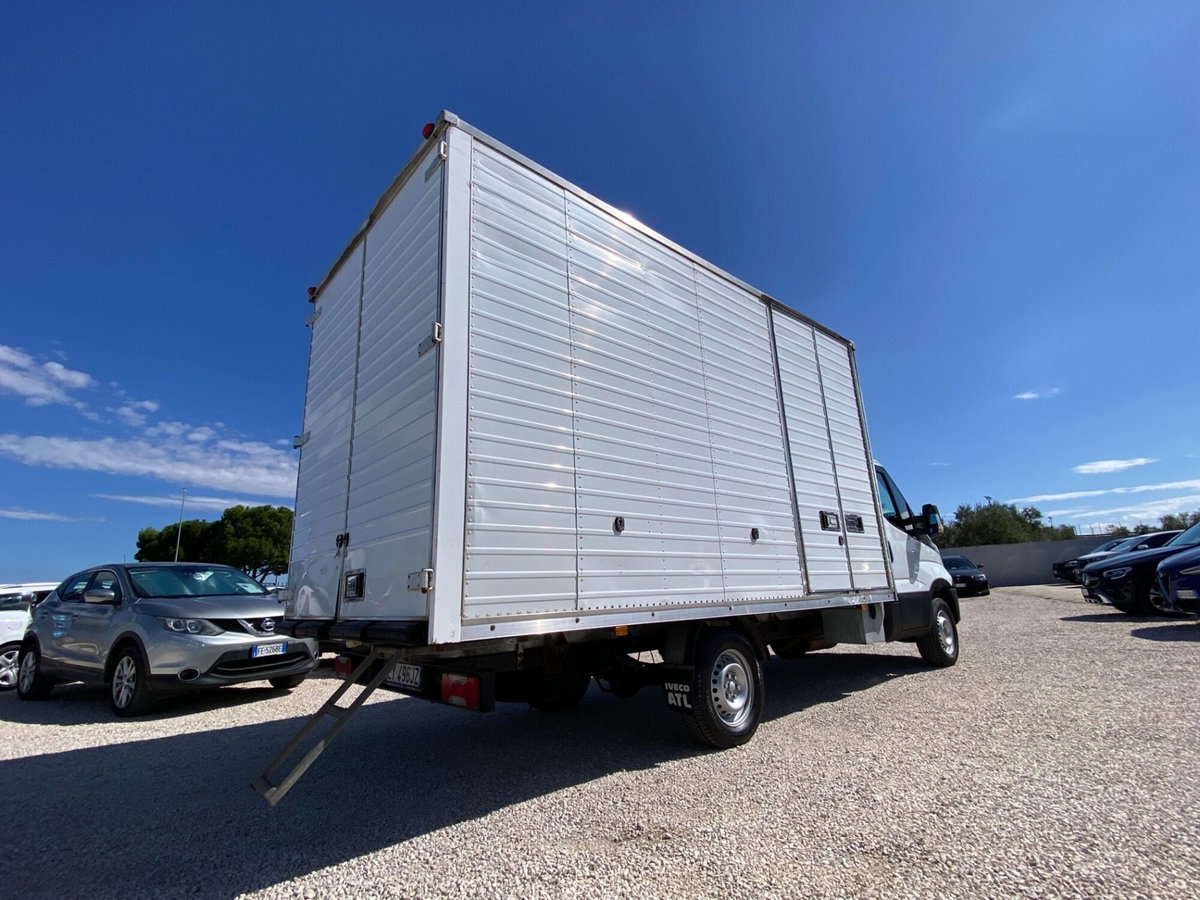 Iveco Daily Telaio 35S15 2.3 HPT PM Cabinato (3)