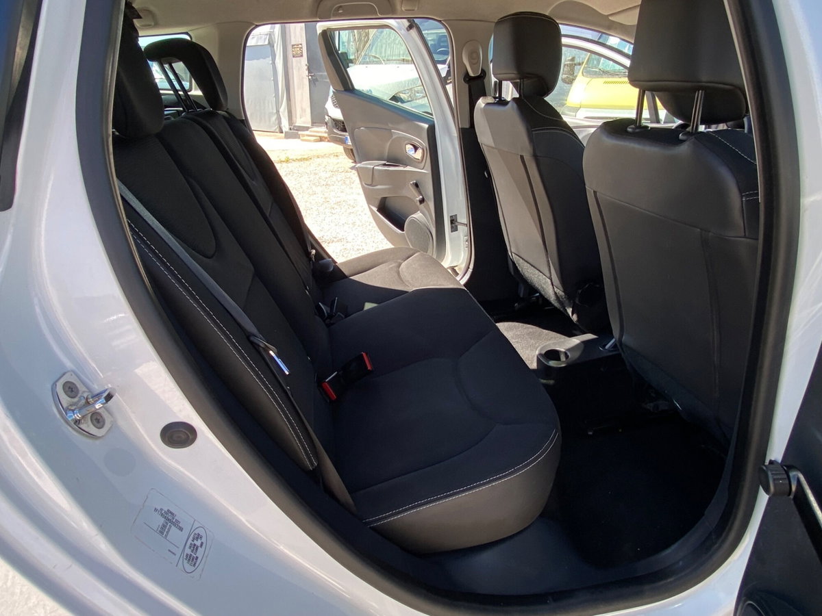 Renault Clio Sporter 1.5 dCi 8V 75CV Live (18)