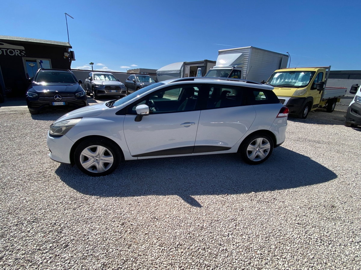 Renault Clio Sporter 1.5 dCi 8V 75CV Live (6)