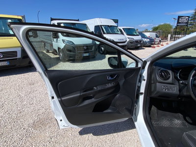 Renault Clio Sporter 1.5 dCi 8V 75CV Live (9)