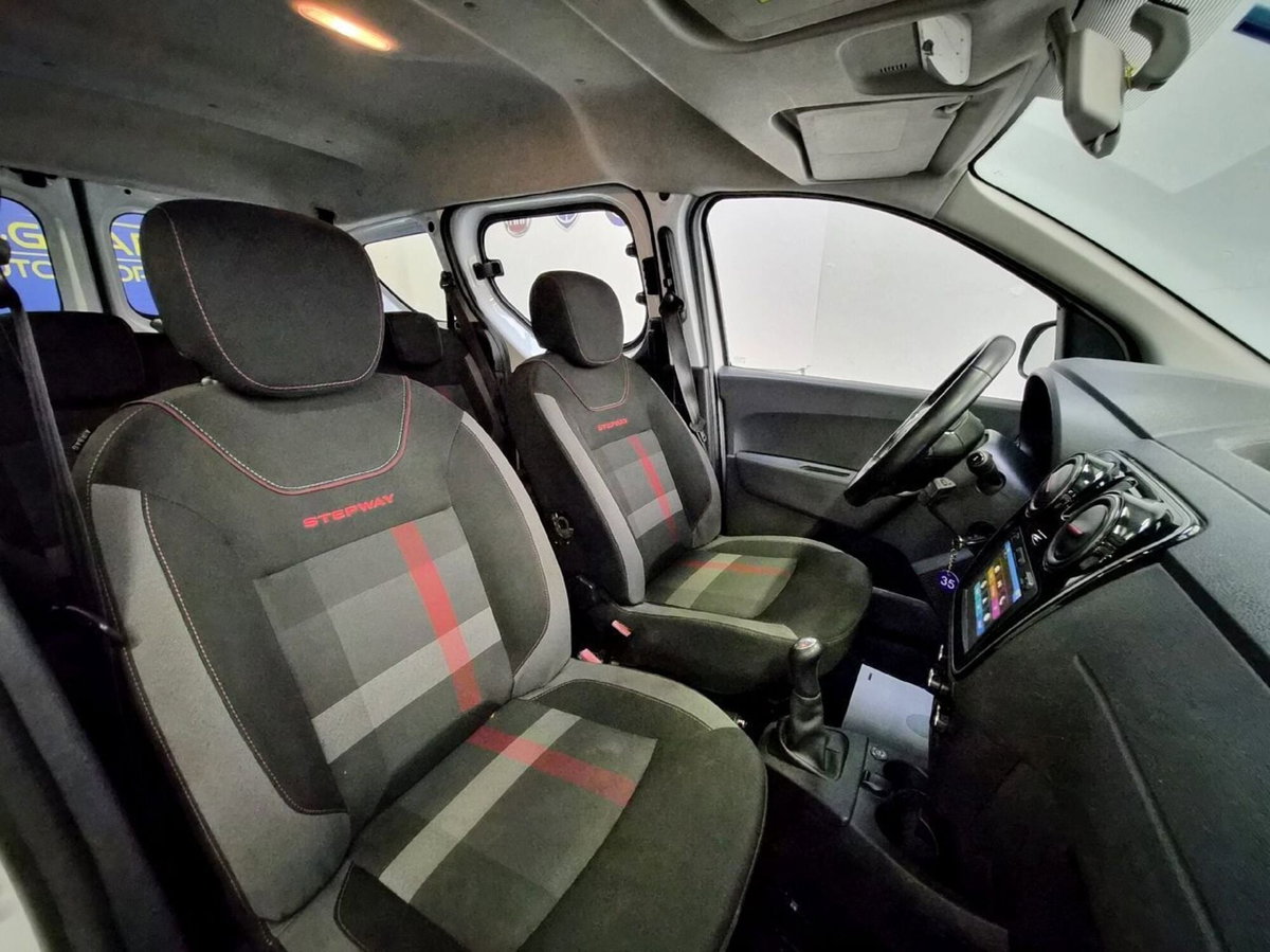 Dacia Dokker 1.6 8V 110CV GPL Techroad (9)