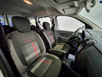 Dacia Dokker 1.6 8V 110CV GPL Techroad (9)