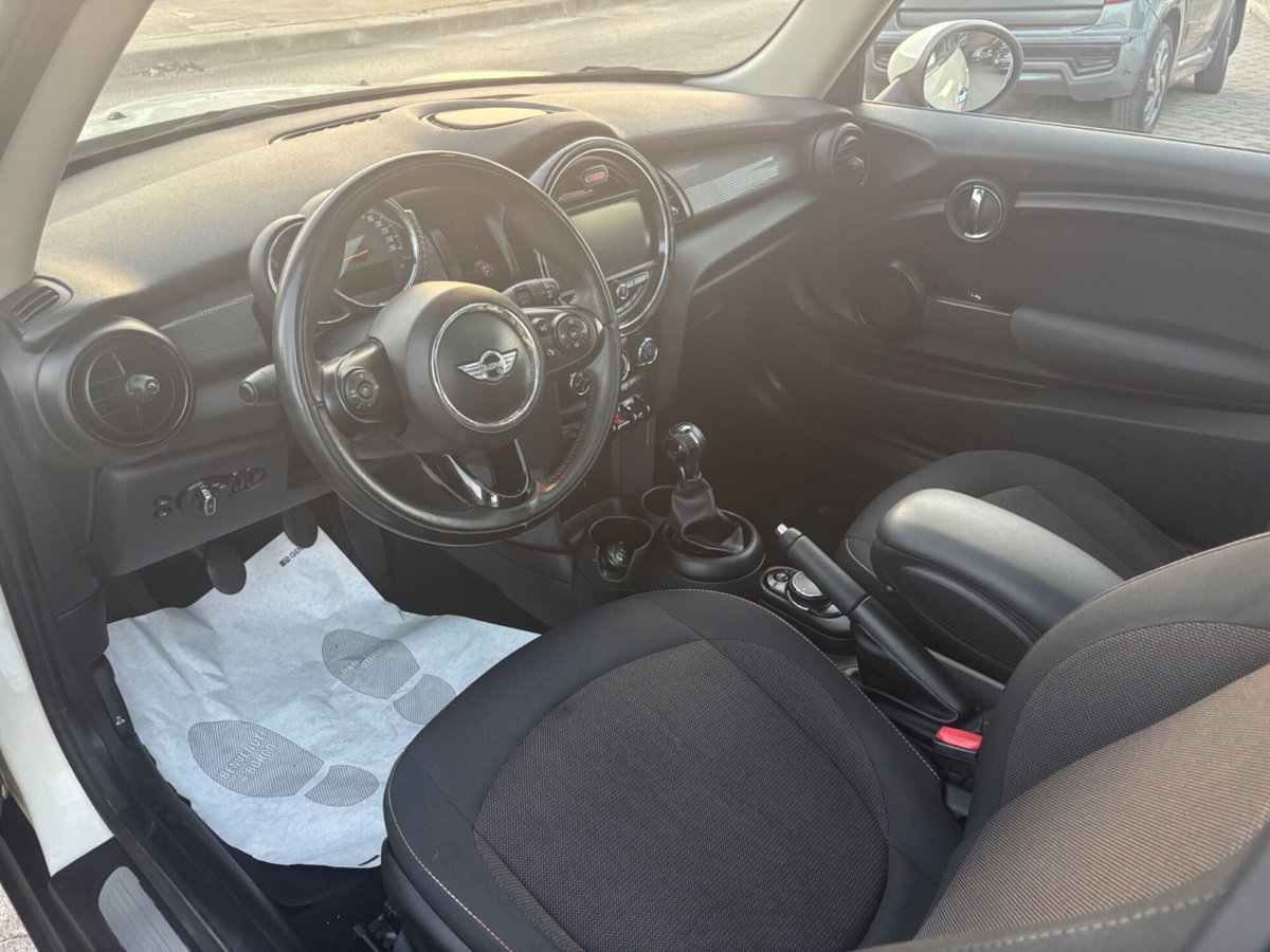 MINI Mini Paceman 1.6 Cooper D Paceman (14)