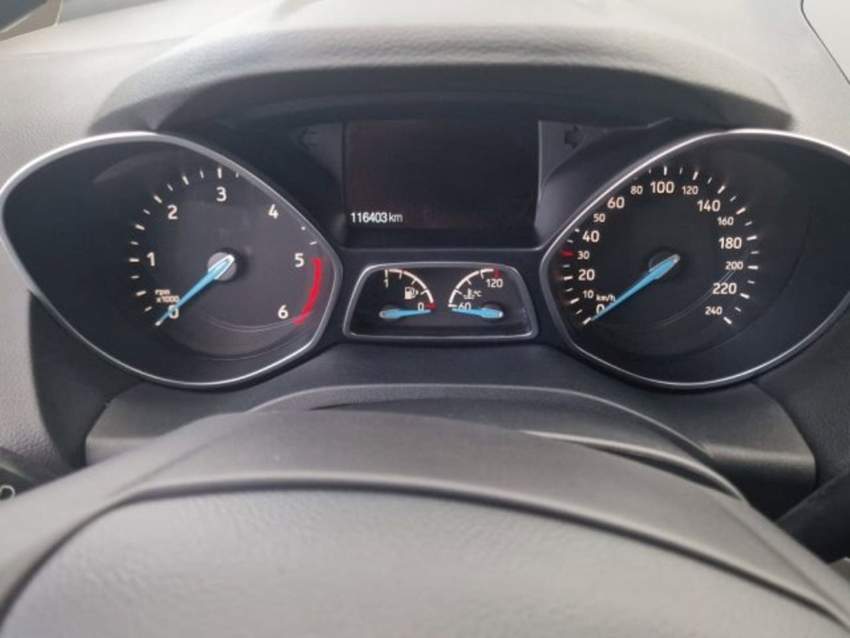 Ford Kuga 2.0 TDCI 120 CV S&S 2WD Powershift Business (11)