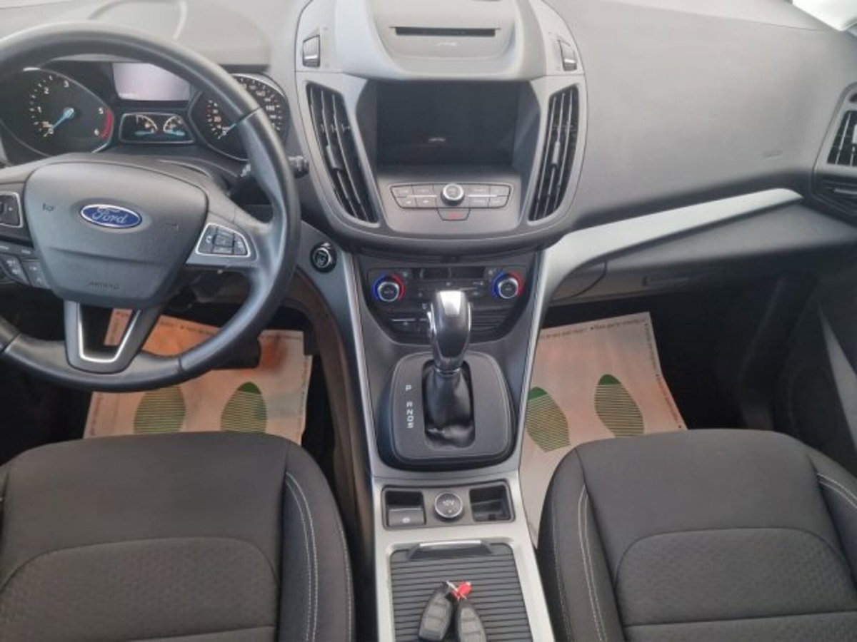 Ford Kuga 2.0 TDCI 120 CV S&S 2WD Powershift Business (16)