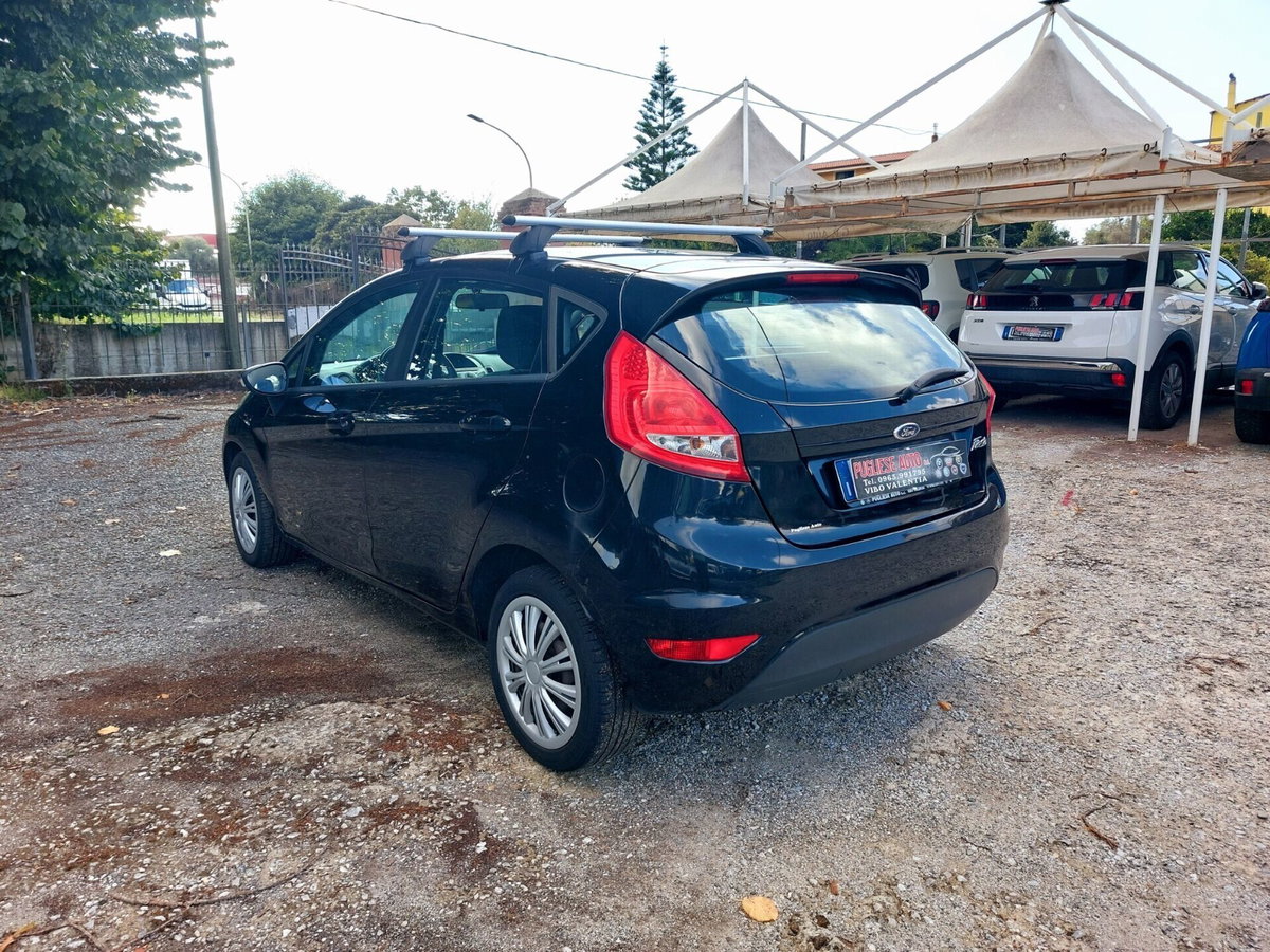 Ford Fiesta 1.4 TDCi 5p. Ambiente (10)