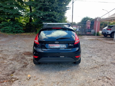 Ford Fiesta 1.4 TDCi 5p. Ambiente (7)