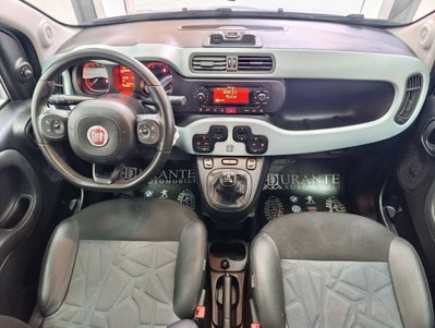 Fiat Panda 1.0 FireFly S&S Hybrid City Cross (10)