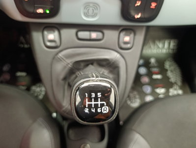 Fiat Panda 1.0 FireFly S&S Hybrid City Cross (13)