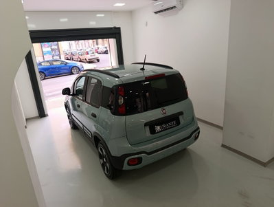Fiat Panda 1.0 FireFly S&S Hybrid City Cross (8)