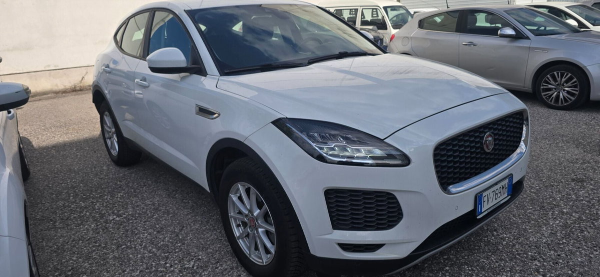 Jaguar E-Pace 2.0D 150 CV (3)