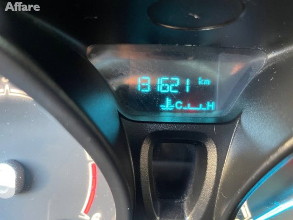 Ford Transit Courier 1.5 TDCi 75CV  Trend (10)