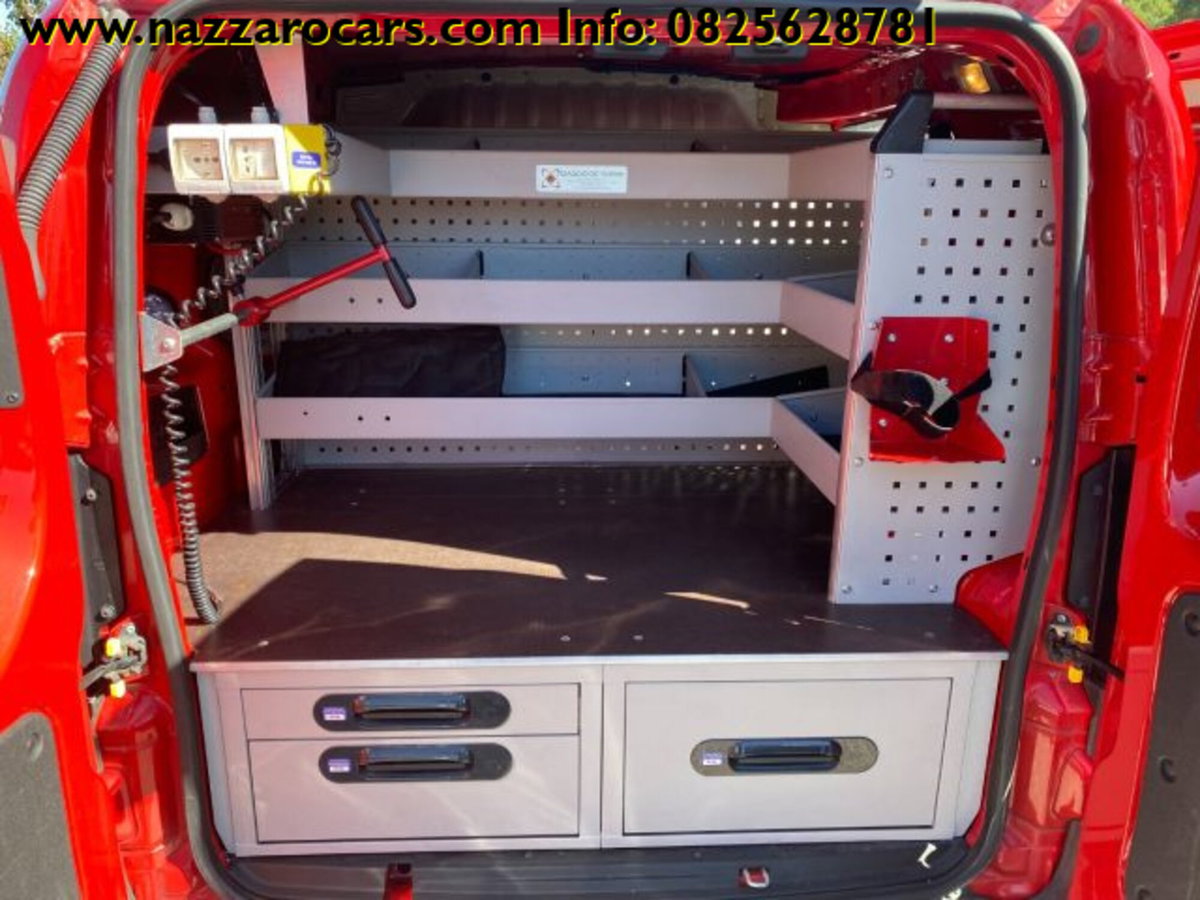 Fiat Fiorino combi N1 1.3 mjt 95cv Adventure (5)