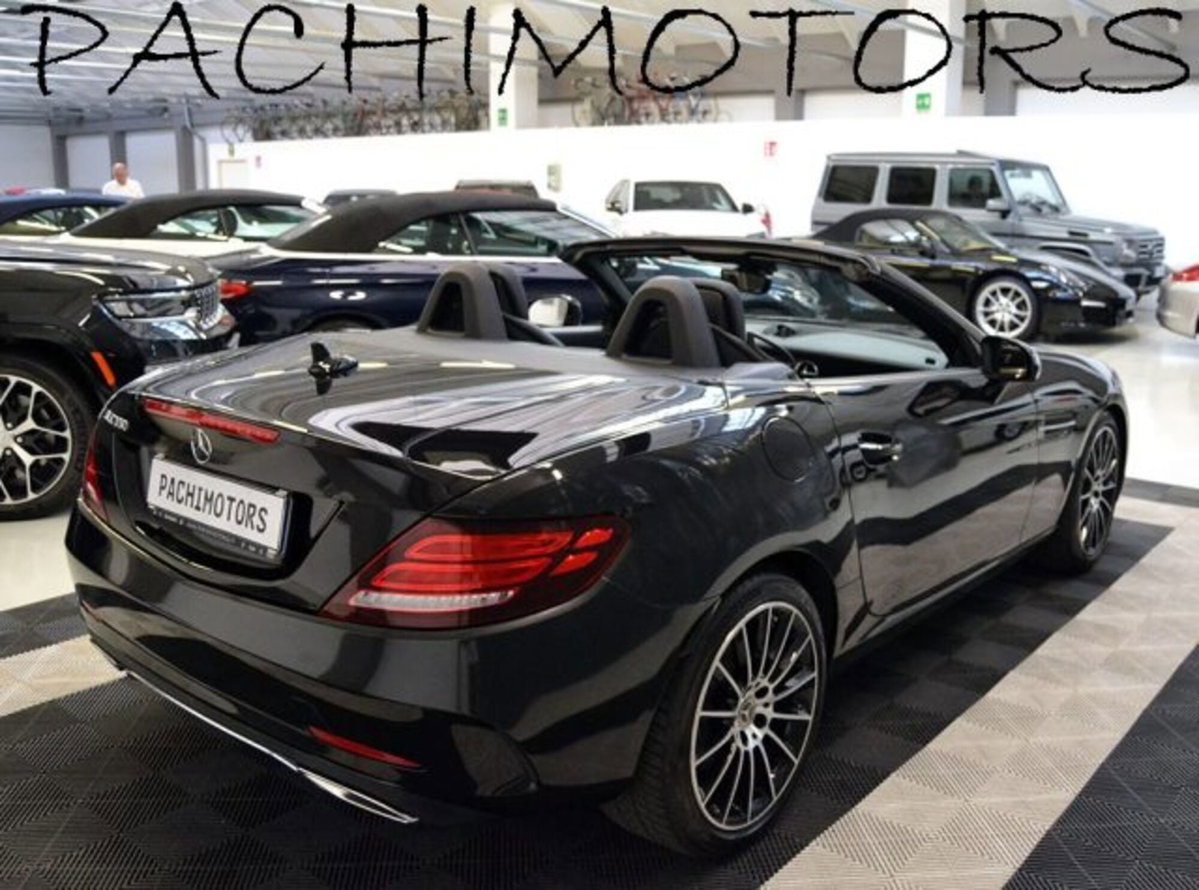 Mercedes-Benz SLC 180 AMG line (13)