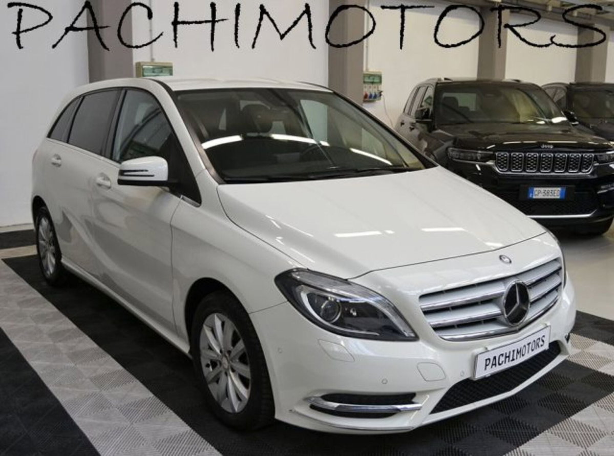 Mercedes-Benz Classe B 180 Sport (16)