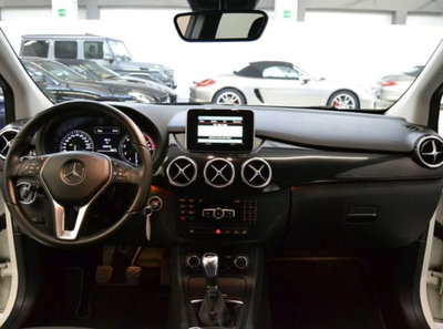 Mercedes-Benz Classe B 180 Sport (5)