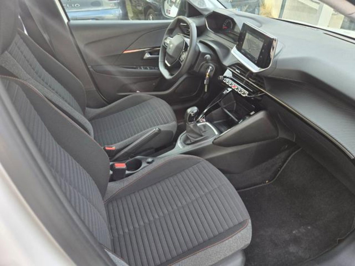 Peugeot 208 1.2 puretech Active s&s 75cv (11)