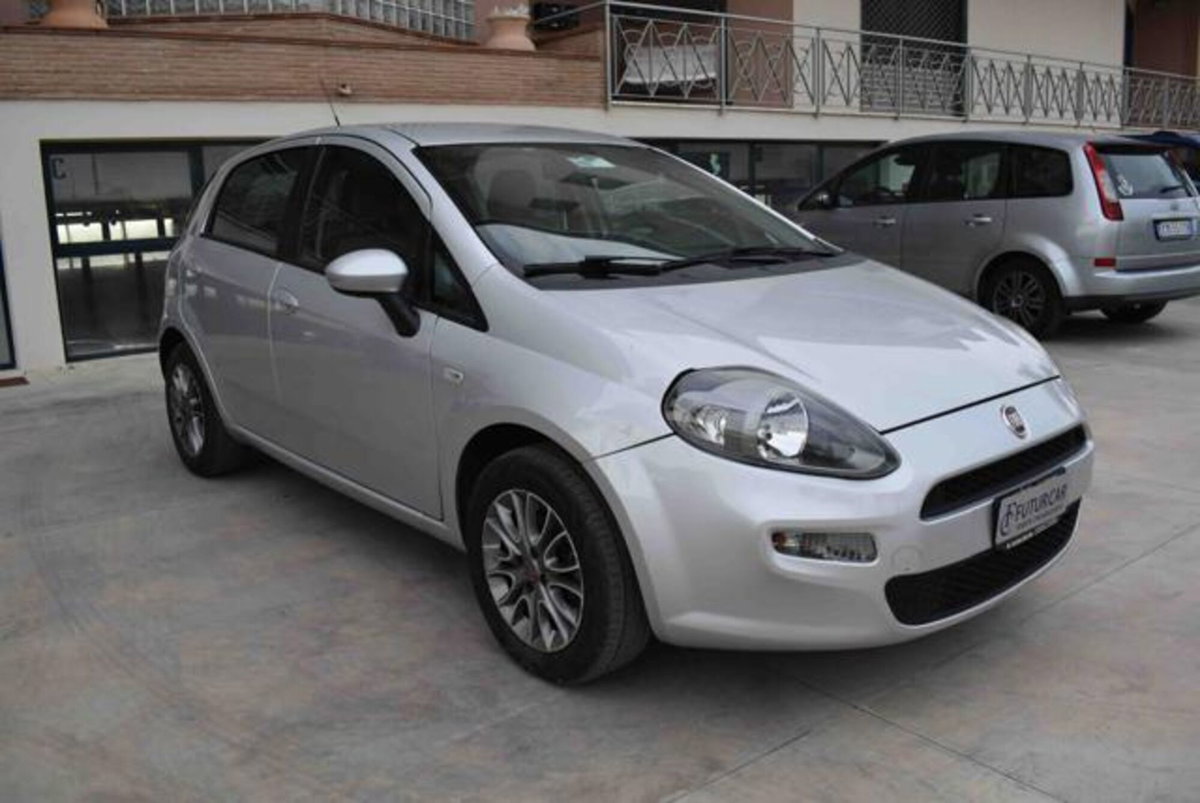 Fiat Punto 1.4 8V 5 porte Easypower Lounge (3)
