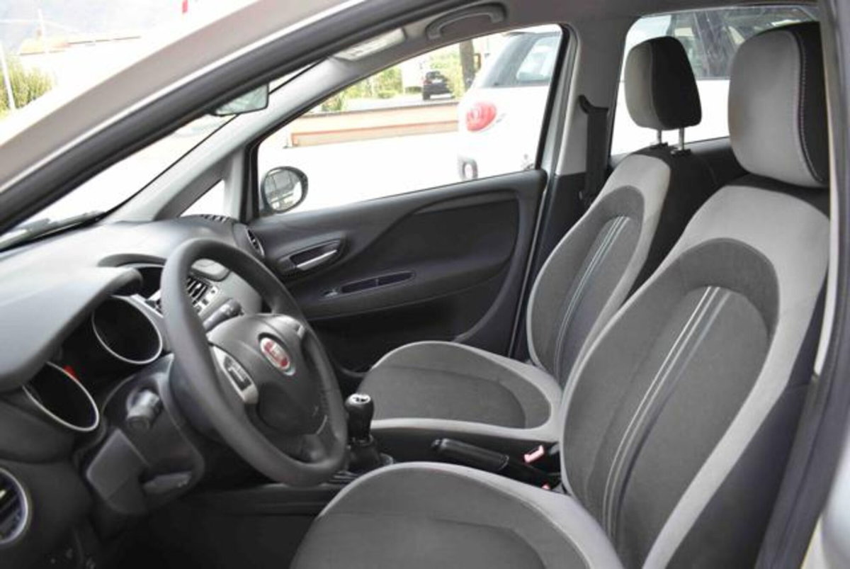 Fiat Punto 1.4 8V 5 porte Easypower Lounge (7)