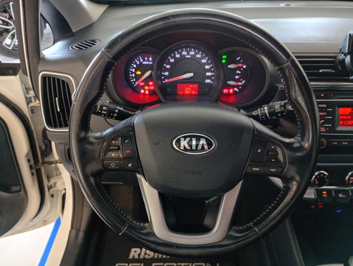 Kia Rio 1.2 CVVT 5p. Cool (14)