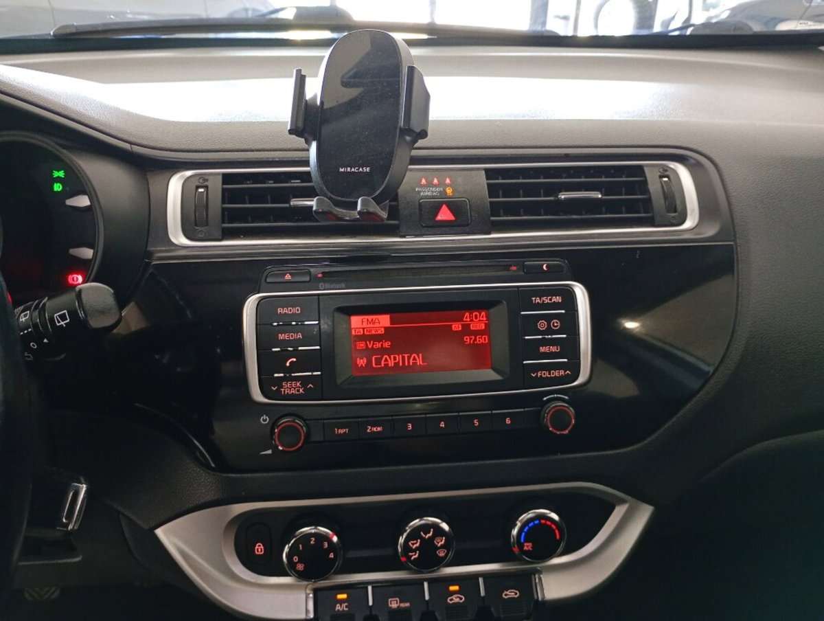 Kia Rio 1.2 CVVT 5p. Cool (15)