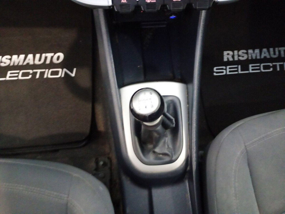 Kia Rio 1.2 CVVT 5p. Cool (16)
