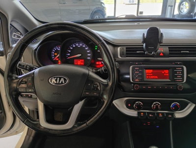 Kia Rio 1.2 CVVT 5p. Cool (18)