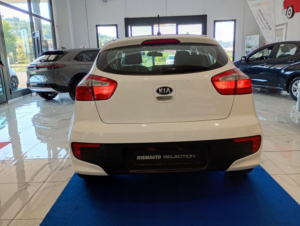 Kia Rio 1.2 CVVT 5p. Cool (5)