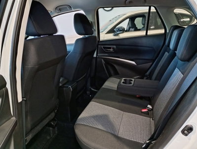 Suzuki S-Cross 1.4 Hybrid Easy (16)