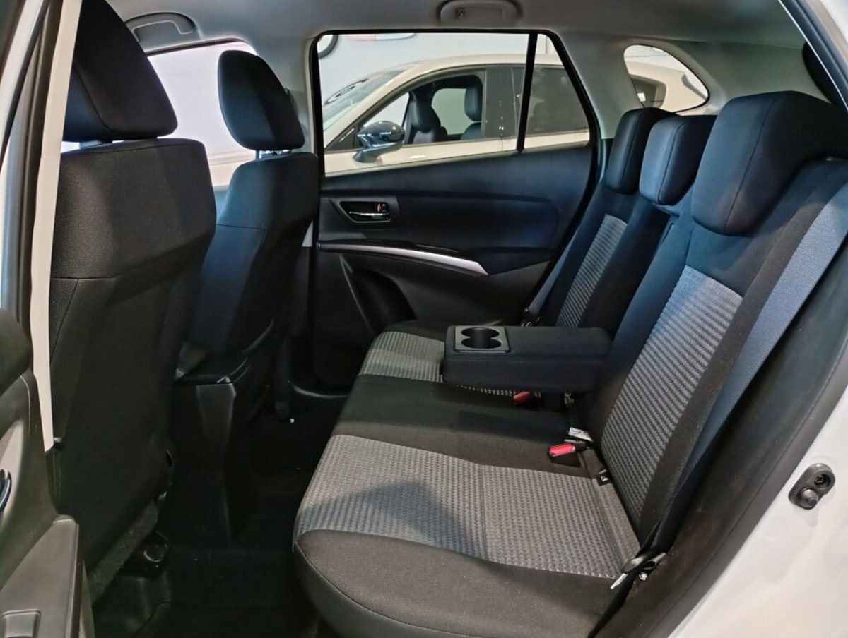Suzuki S-Cross 1.4 Hybrid Easy (17)