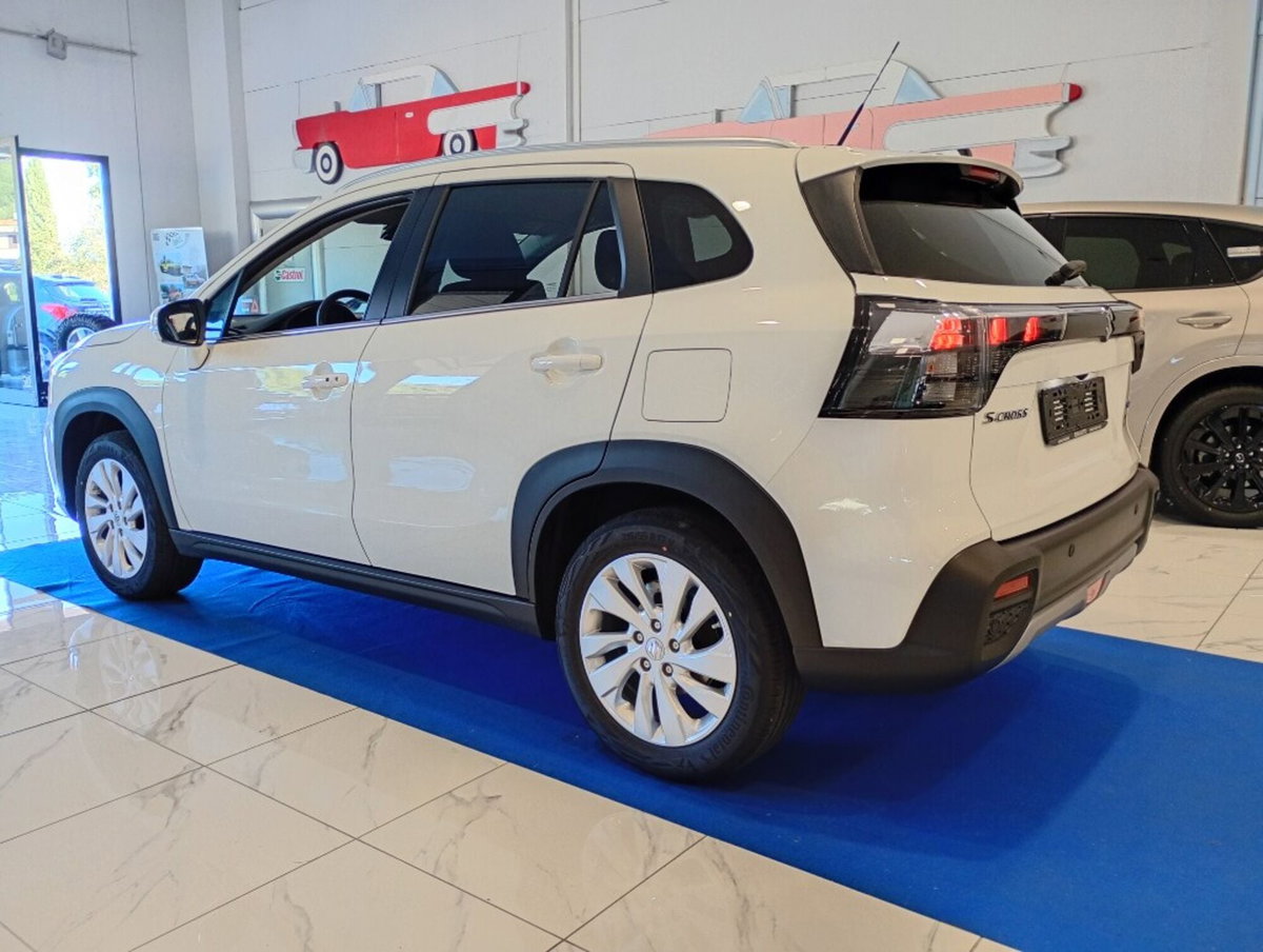 Suzuki S-Cross 1.4 Hybrid Easy (4)