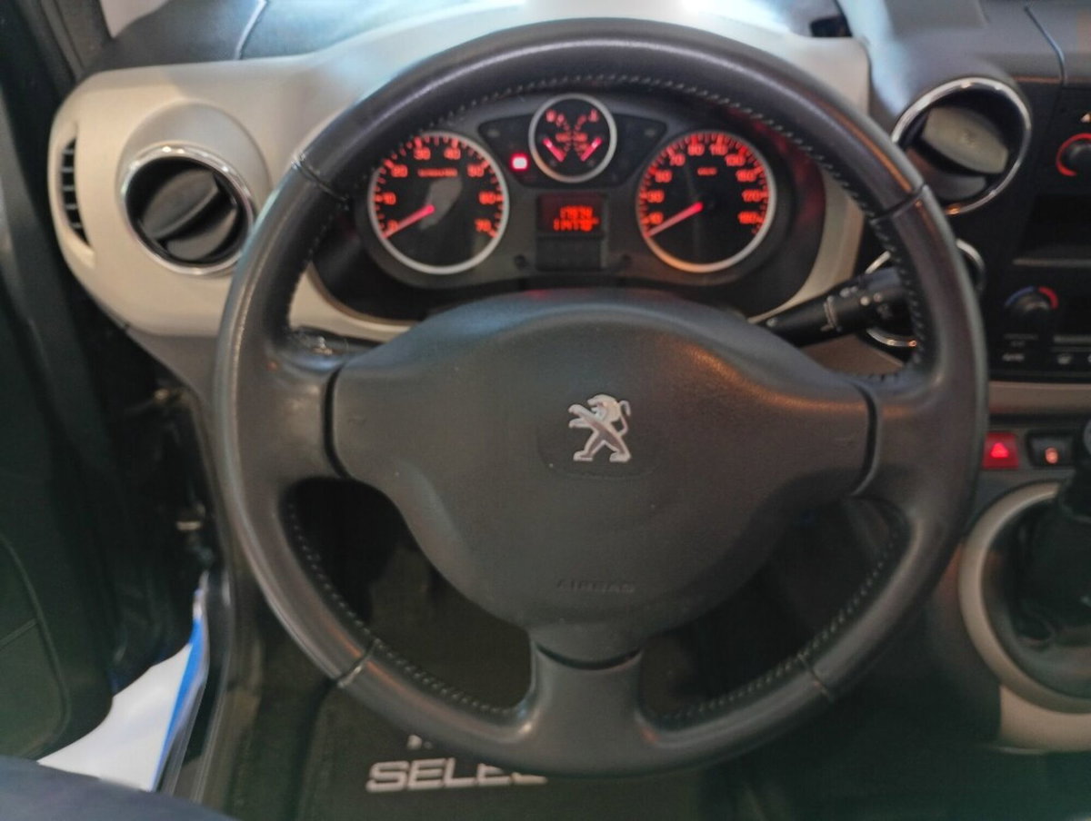 Peugeot Partner 1.6 HDi 115CV Outdoor (13)
