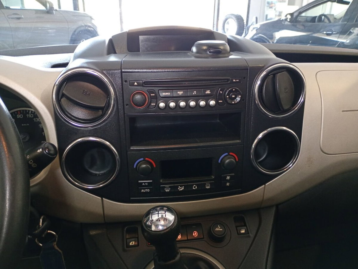 Peugeot Partner 1.6 HDi 115CV Outdoor (14)
