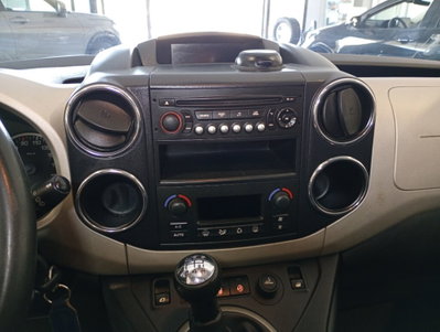 Peugeot Partner 1.6 HDi 115CV Outdoor (14)