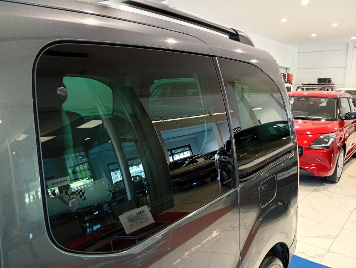 Peugeot Partner 1.6 HDi 115CV Outdoor (18)