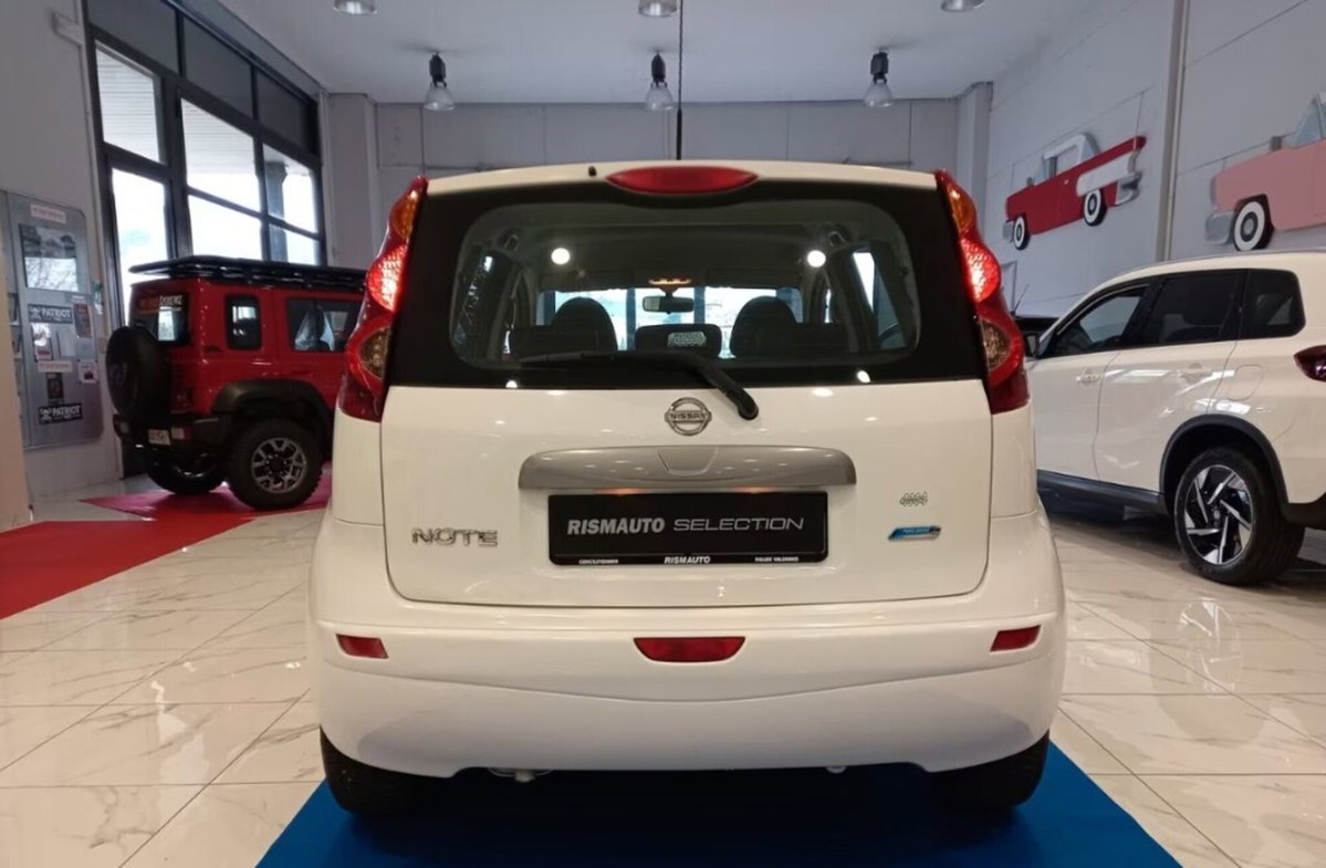 Nissan Note 1.4 16V Silver Edition (4)