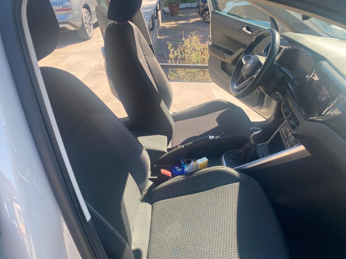 Volkswagen Polo 1.0 tsi Life 95cv (10)