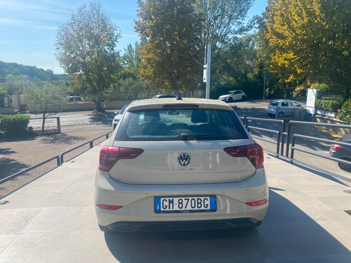 Volkswagen Polo 1.0 tsi Life 95cv (6)