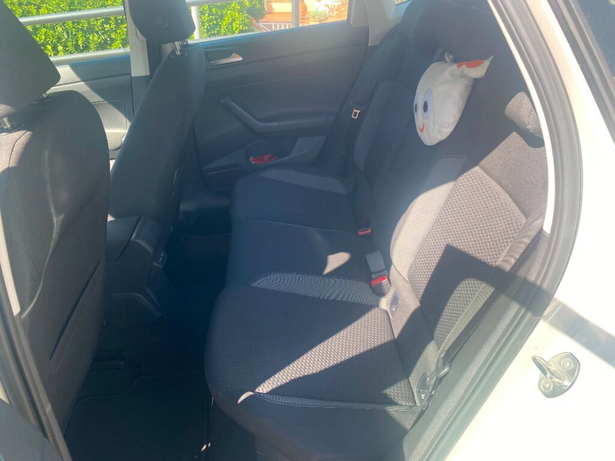 Volkswagen Polo 1.0 tsi Life 95cv (8)