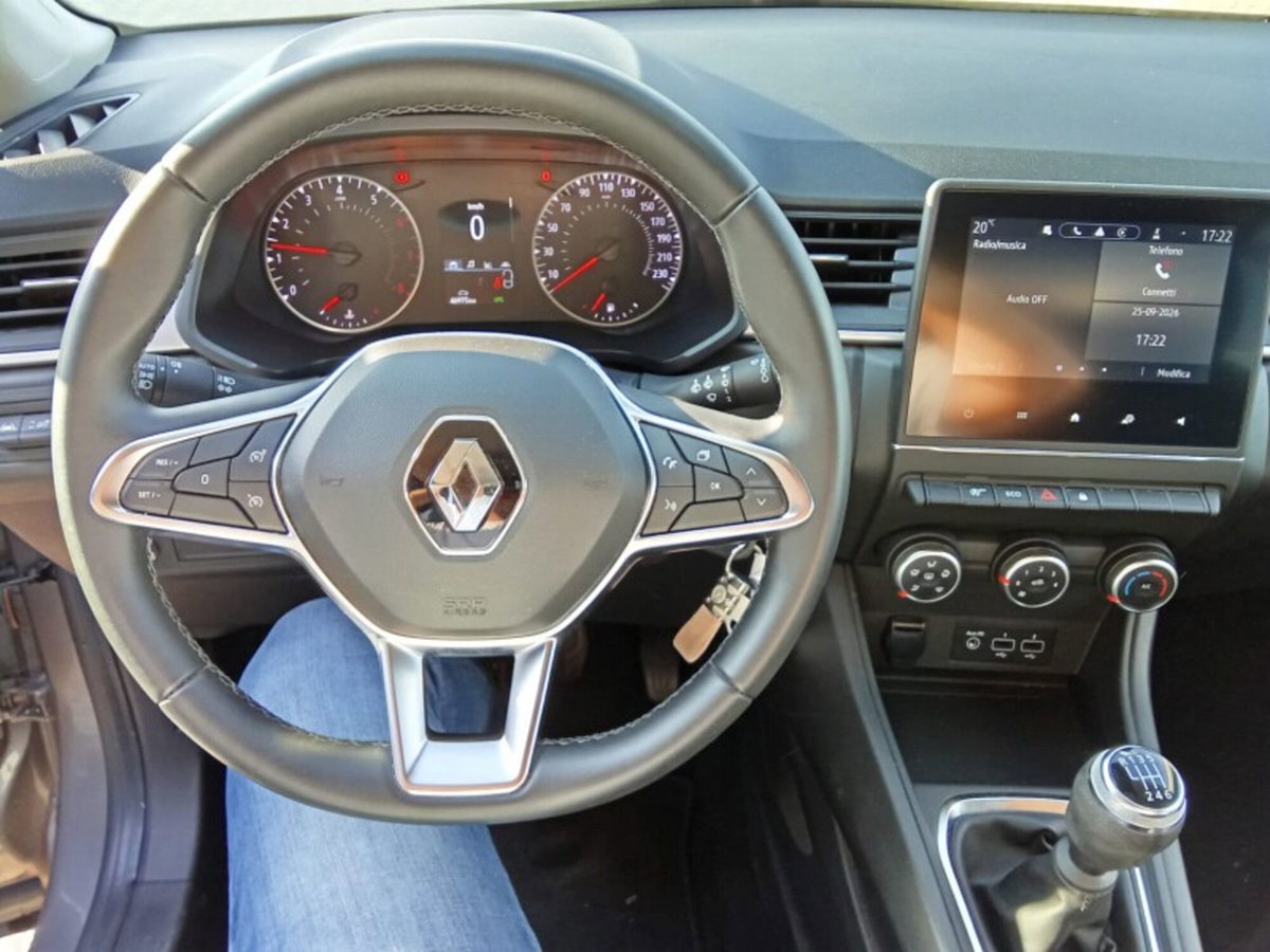 Renault Captur TCe 90 CV Equilibre (16)