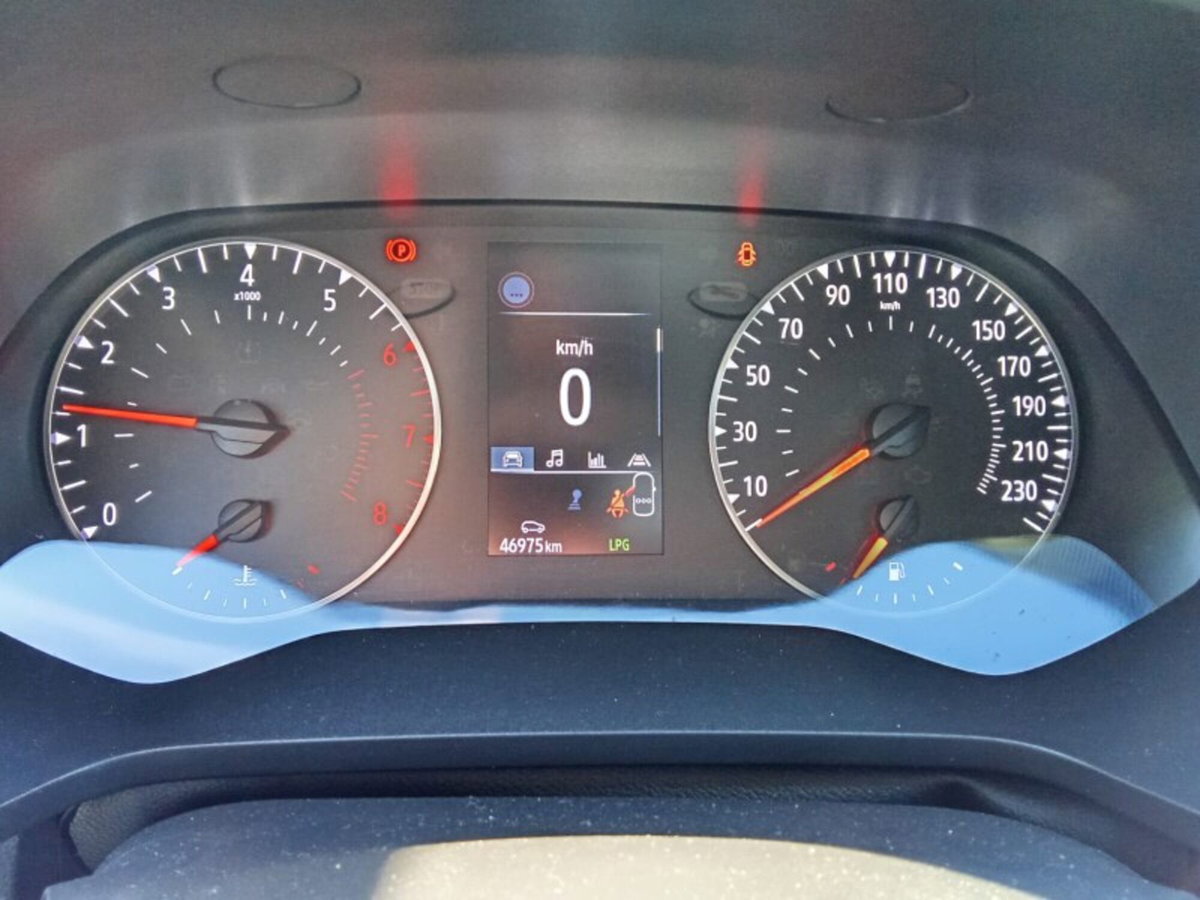 Renault Captur TCe 90 CV Equilibre (17)