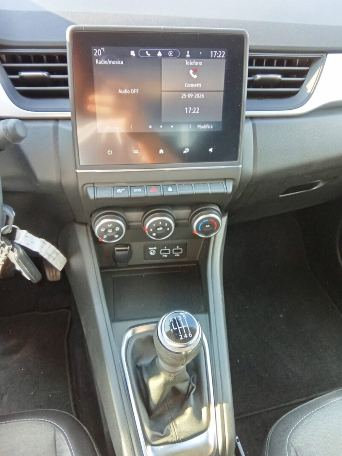 Renault Captur TCe 90 CV Equilibre (18)
