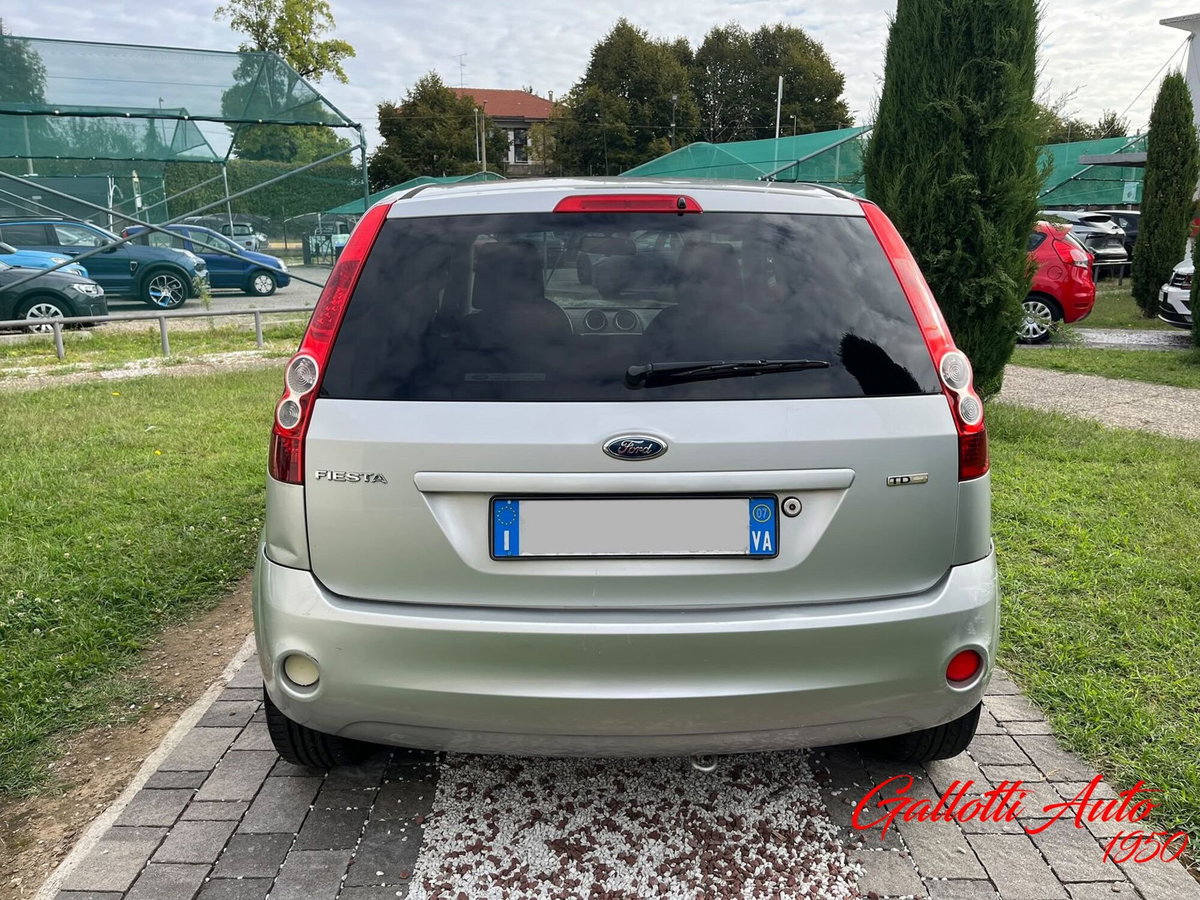 Ford Fiesta 1.4 TDCi 5p. Titanium (3)