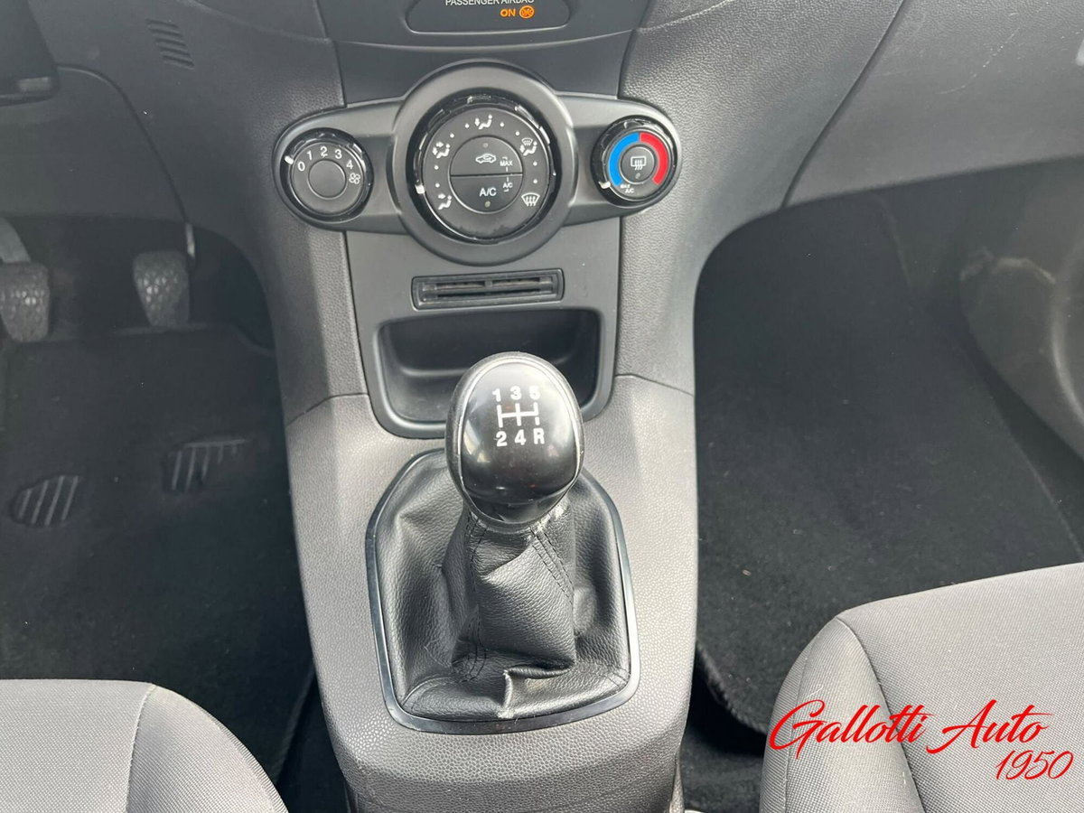 Ford Fiesta Plus 1.5 TDCi 75CV 5 porte (13)