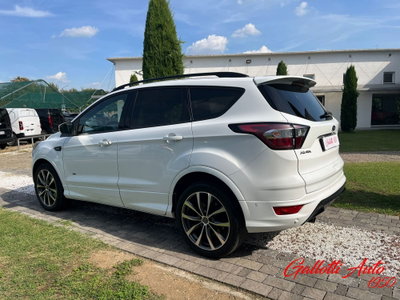 Ford Kuga 2.0 TDCI 150 CV S&S 4WD Powershift ST-Line (7)
