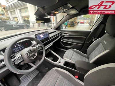 Jeep Avenger 1.2 turbo e-hybrid mhev Longitude fwd 110cv edct6 (10)