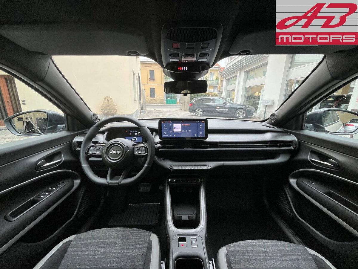 Jeep Avenger 1.2 turbo e-hybrid mhev Longitude fwd 110cv edct6 (12)
