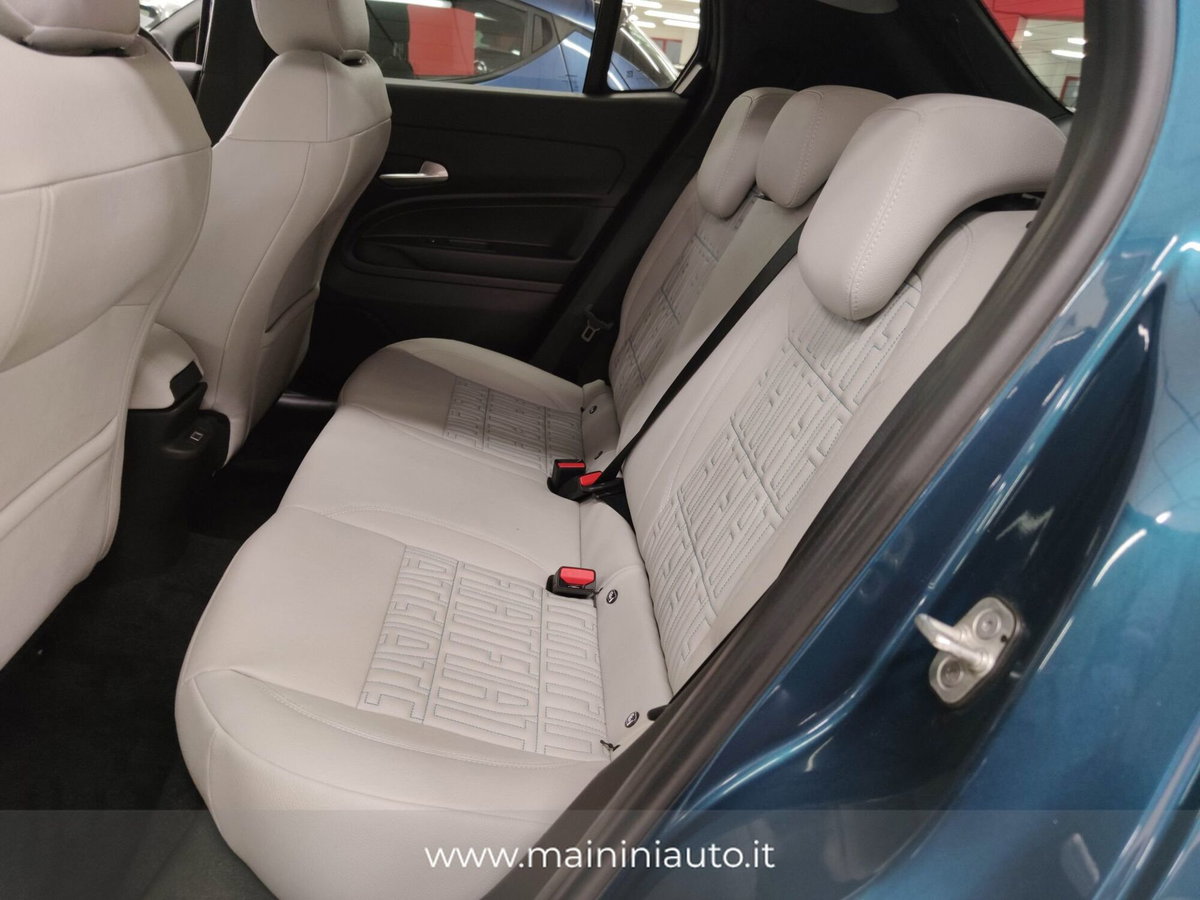 Fiat 600 1.2 hybrid La Prima 145cv auto (16)